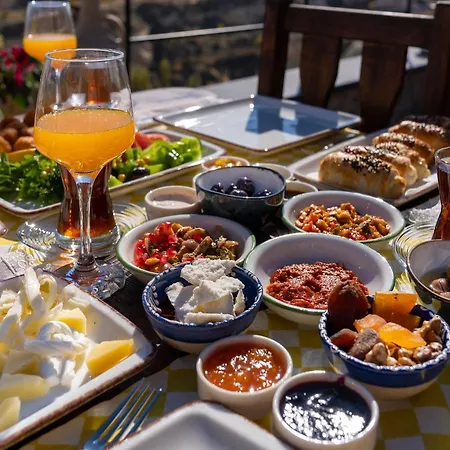 酒店 Peristyle Cave Cappadocia- Special Class 乌奇希萨尔