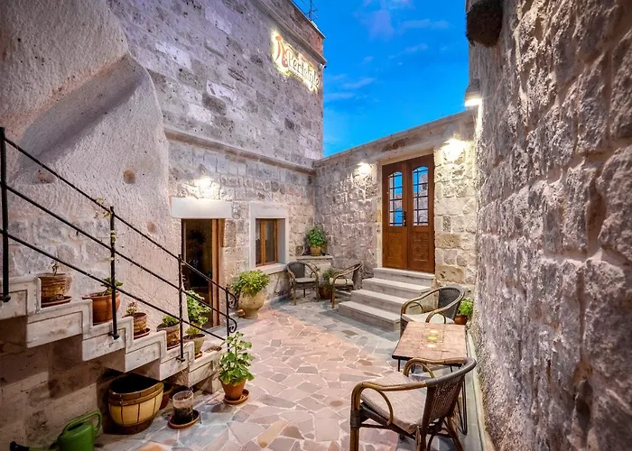 Peristyle Cave Cappadocia- Special Class Hotel