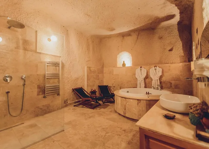 Peristyle Cave Cappadocia- Special Class *